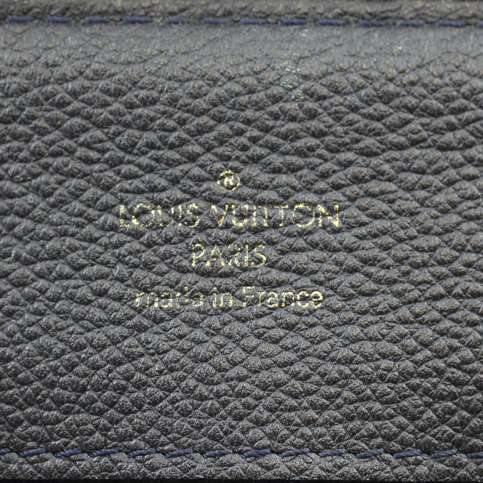 Louis Vuitton Audacieuse Stamp