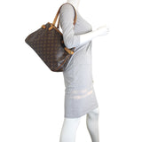 Louis Vuitton Batignolles Horizontal Tote Mannequin