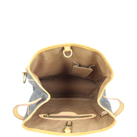 Louis Vuitton Batignolles Vertical Monogram Interior