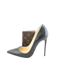 Louis Vuitton Bifold Cardholder Monogram Scale