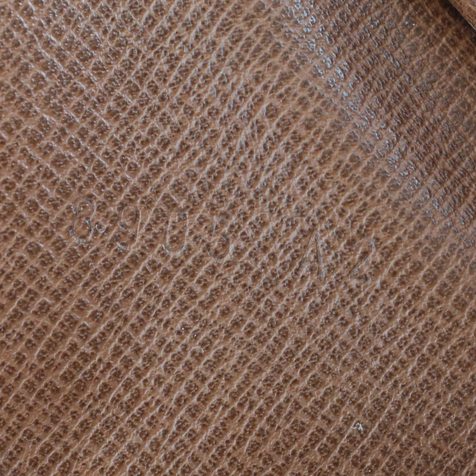 Louis Vuitton Boulogne 35 Monogram Code