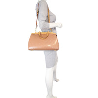 Louis Vuitton Brea MM Monogram Vernis mannequin