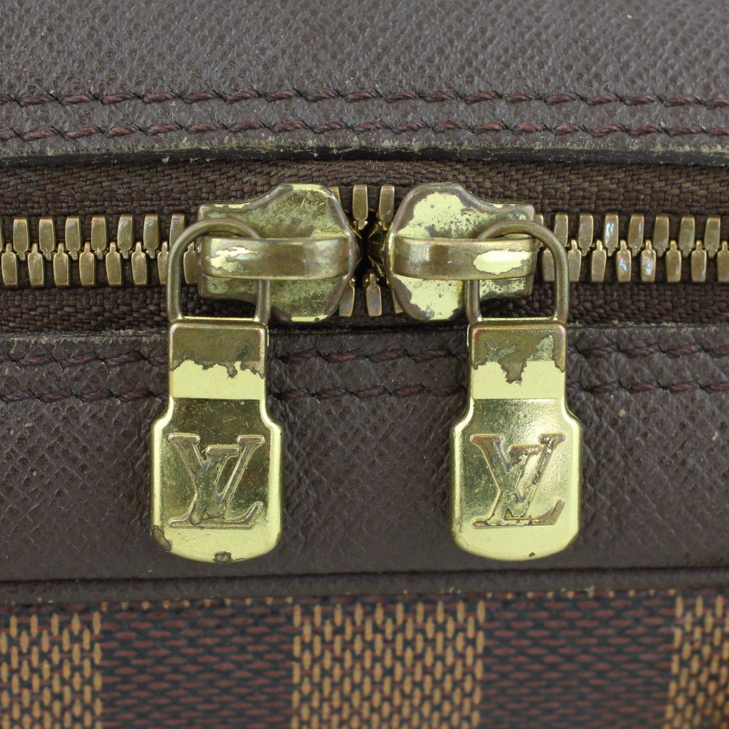 Louis Vuitton Brera Zip