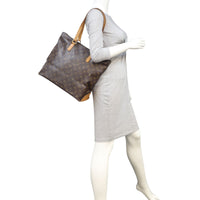 Louis Vuitton Cabas Mezzo Monogram Mannequin