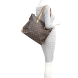 Louis Vuitton Cabas Mezzo Monogram Mannequin
