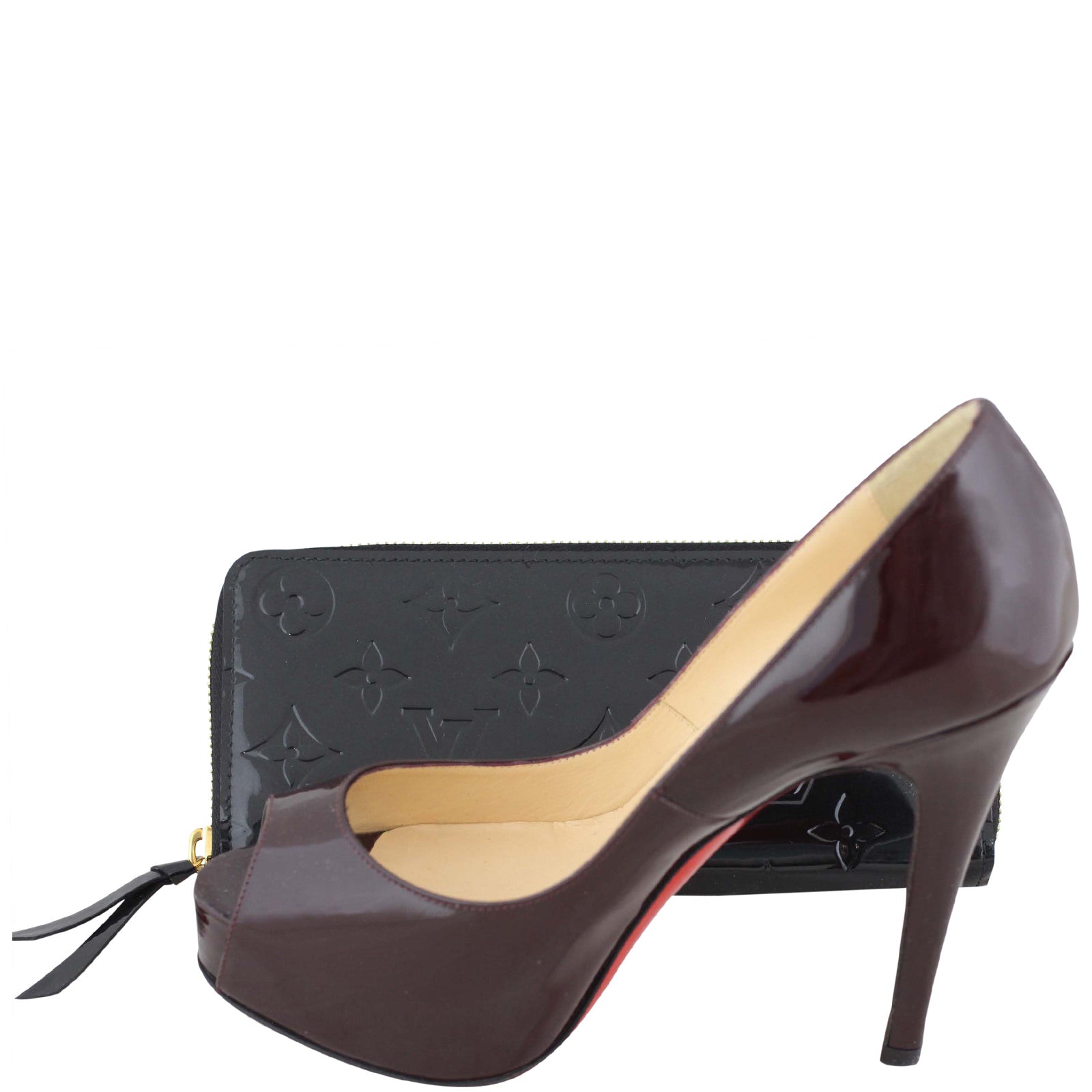 Louis Vuitton Vernis Zippy Wallet Scale