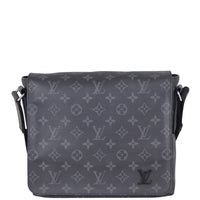 Louis Vuitton District PM Front