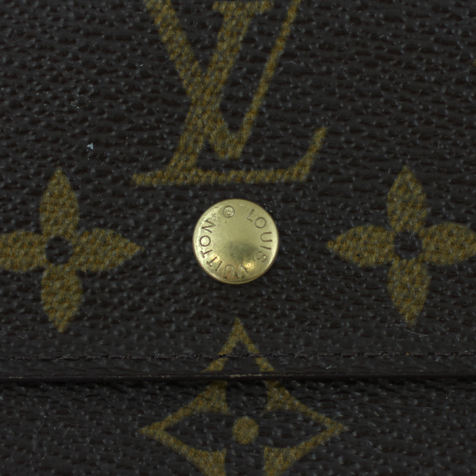 Louis Vuitton Elise Wallet Monogram Button