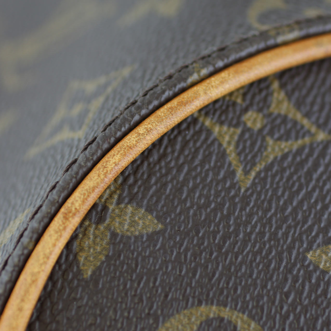 Louis Vuitton Ellipse MM Monogram Lining
