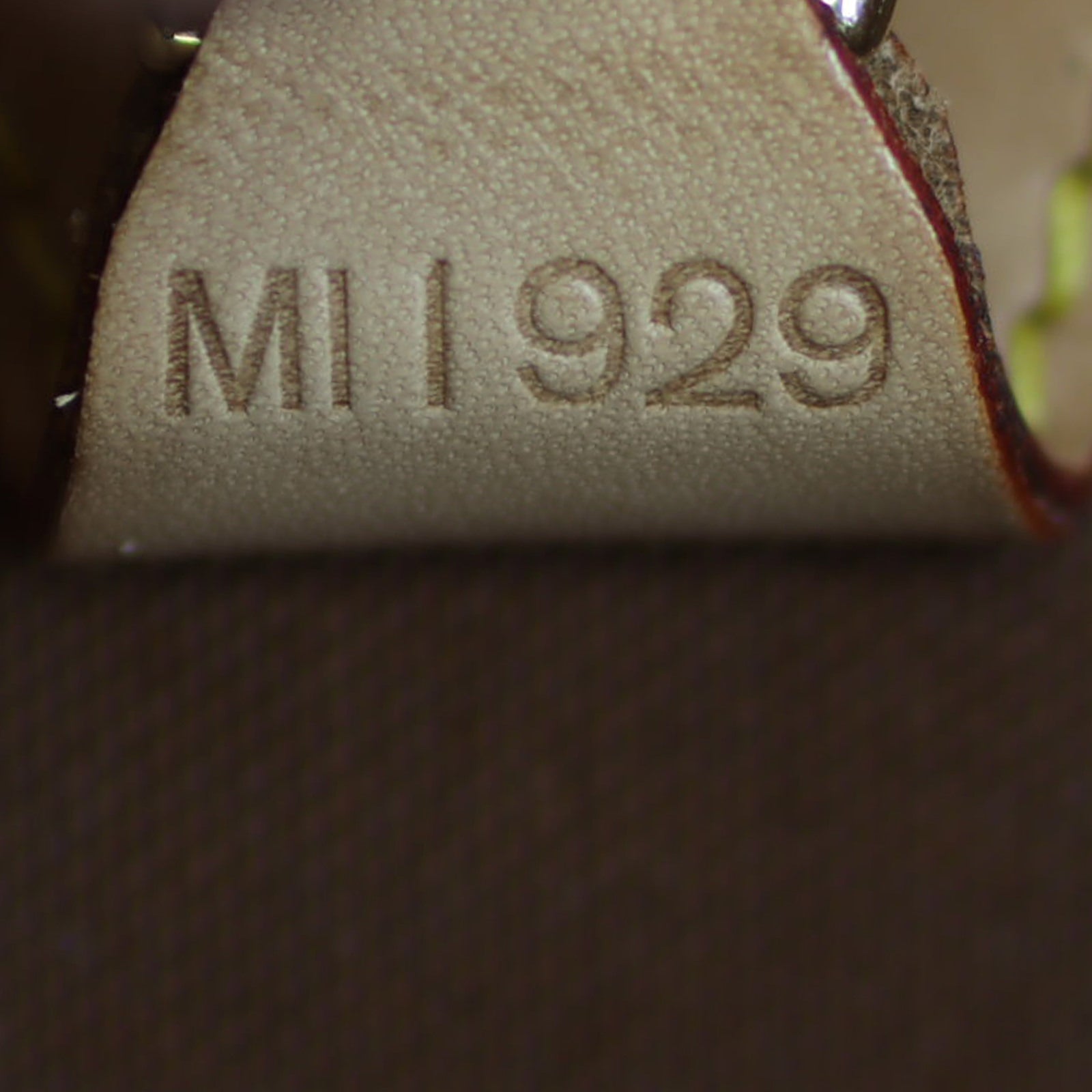 Louis Vuitton Ellipse PM Monogram Code