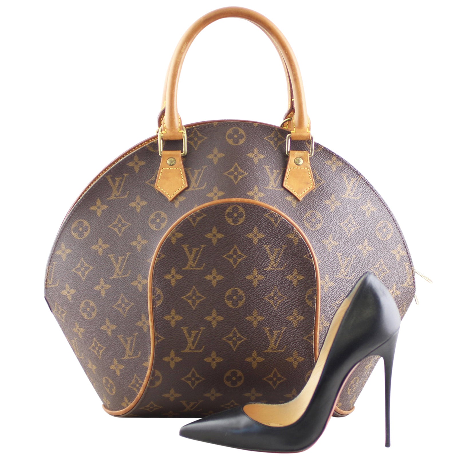 Louis Vuitton Ellipse scale