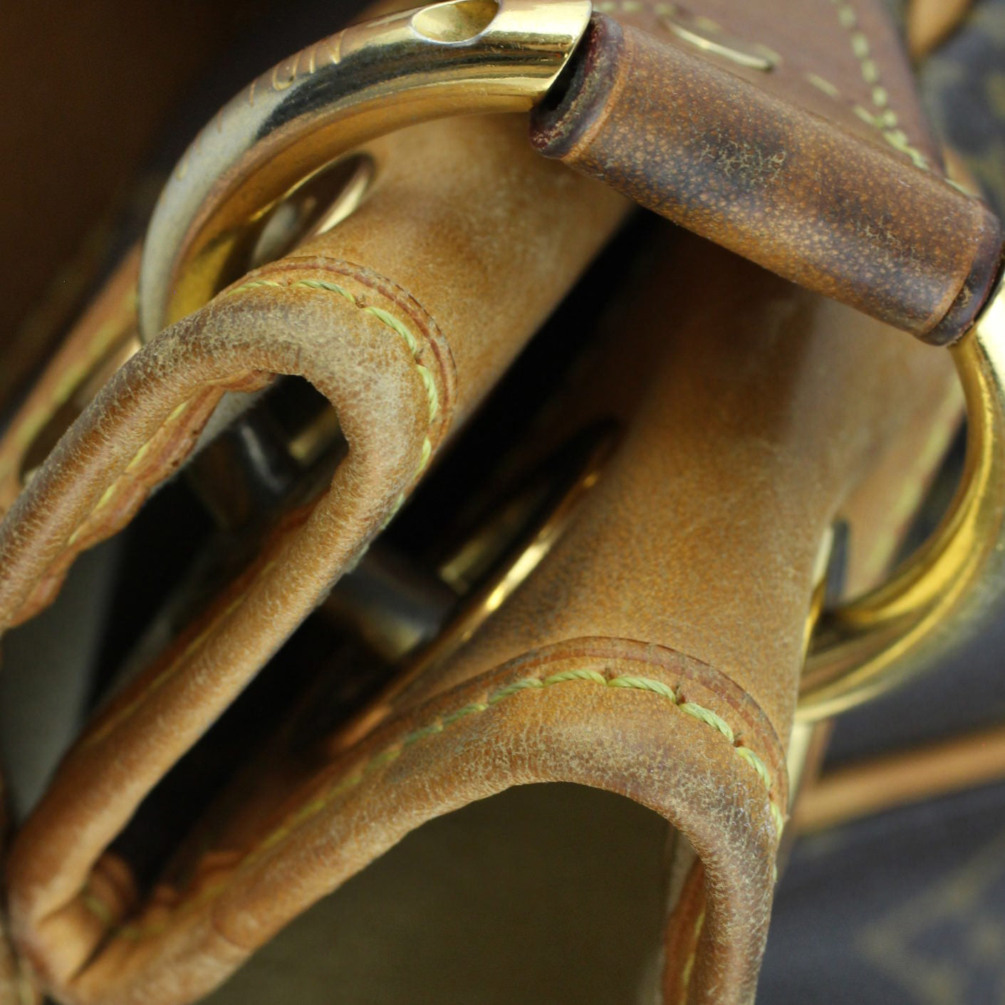 Louis Vuitton Galliera PM Monogram Flaw