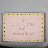 Louis Vuitton Geant Messenger stamp