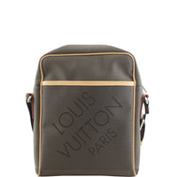 Louis Vuitton Geant Messenger back