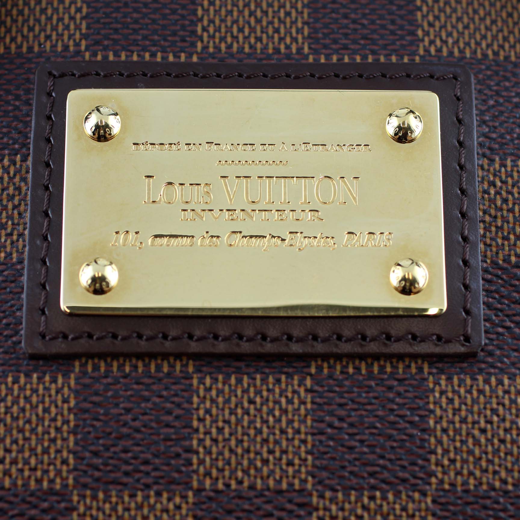 Louis Vuitton Hampstead LV Plate