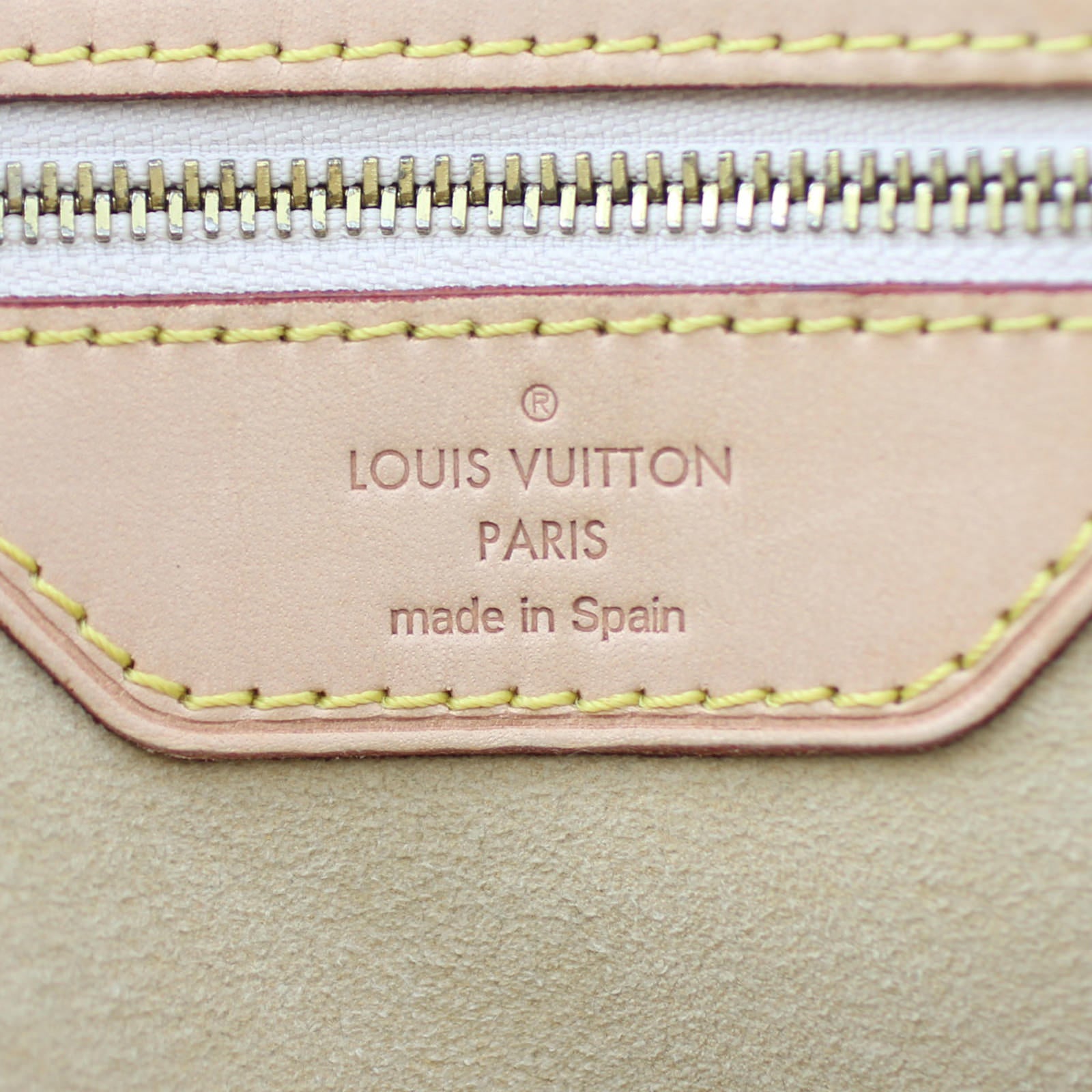 Louis Vuitton Hampstead MM Damier Azur Stamp