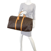 Louis Vuitton Keepall 55 mannequin