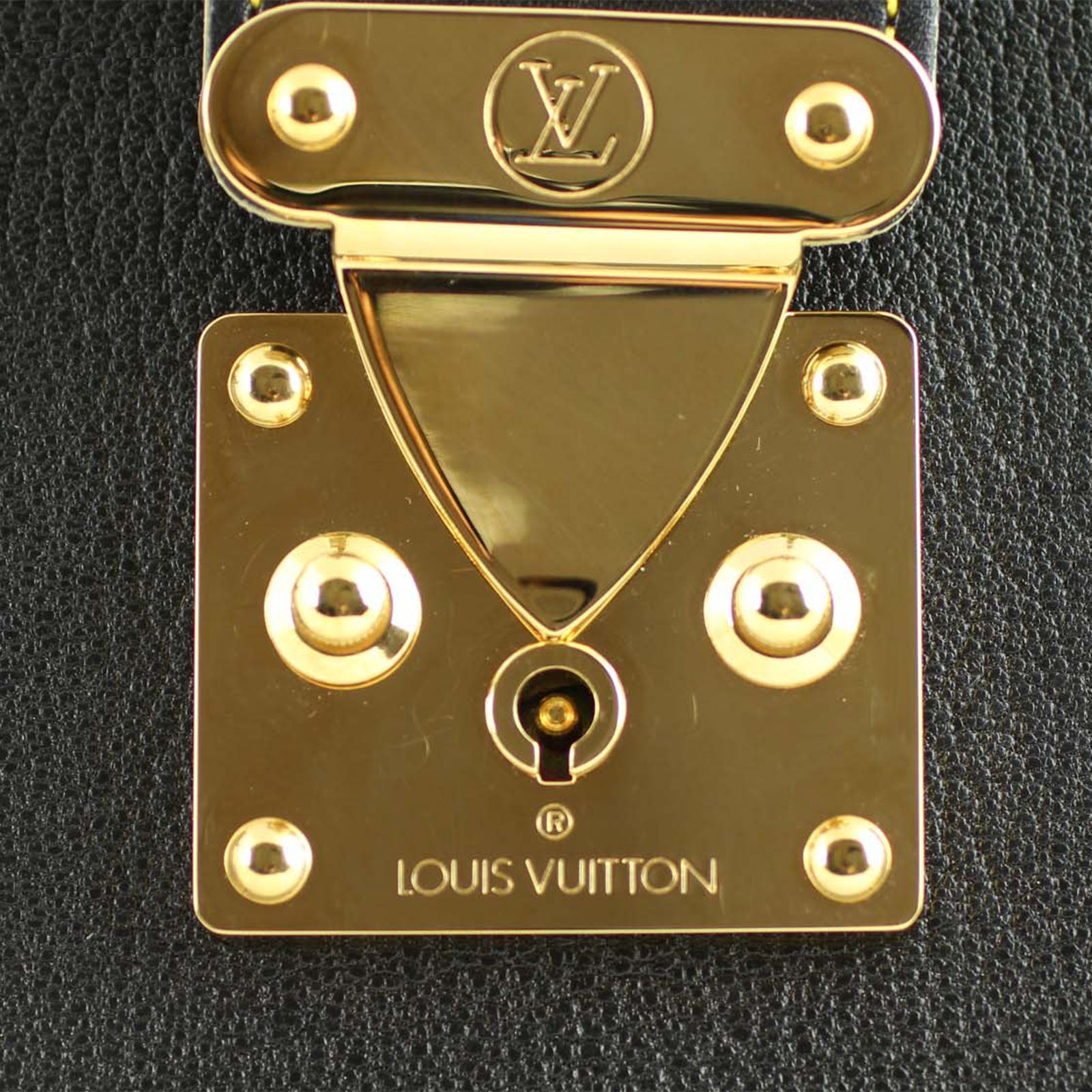 Louis Vuitton Suhali Le Fabuleux plate