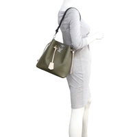 Louis Vuitton Lockme Bucket Mannequin
