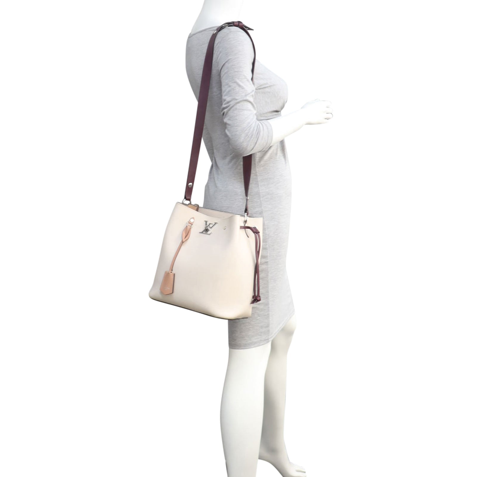 Louis Vuitton Lockme Bucket Mannequin