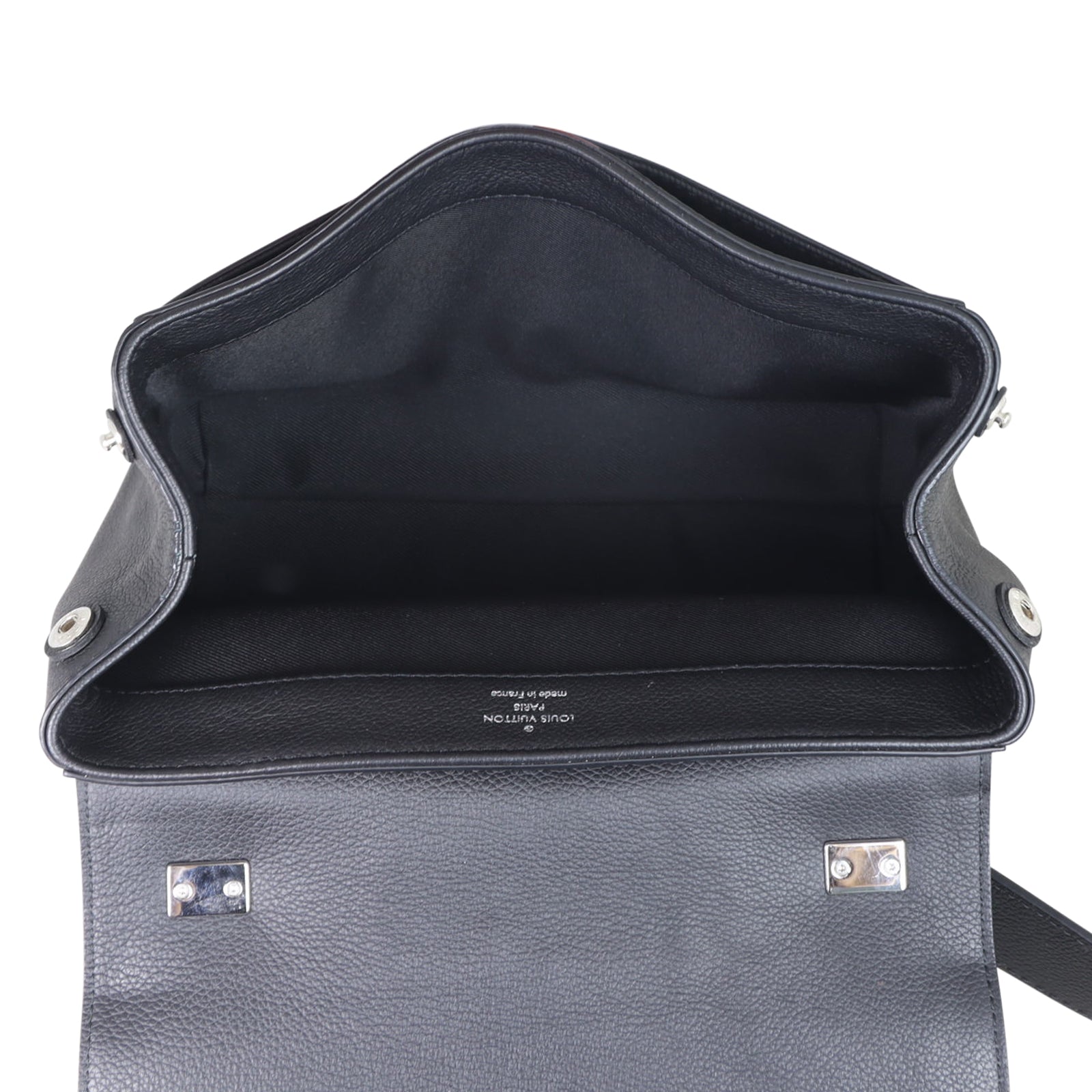 Louis Vuitton Lockme II BB Whole Interior