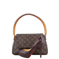Louis Vuitton Looping PM Monogram Scale