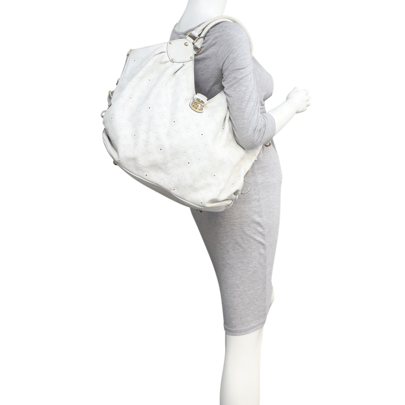 Louis Vuitton Mahina XL Tote Mannequin