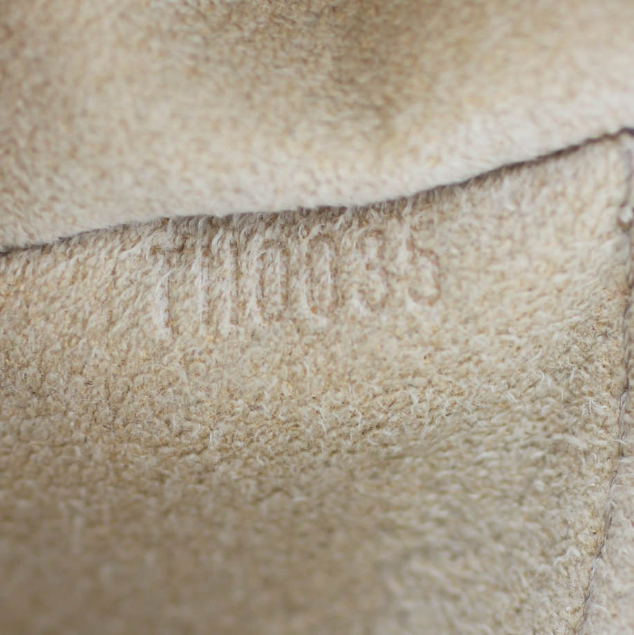 Louis Vuitton Manhattan PM Monogram Code