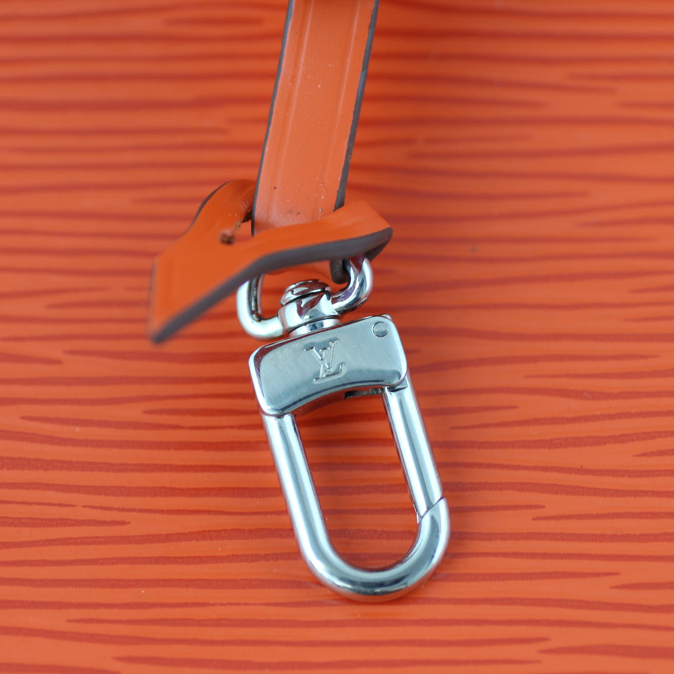 Louis Vuitton Marly BB Epi Hook