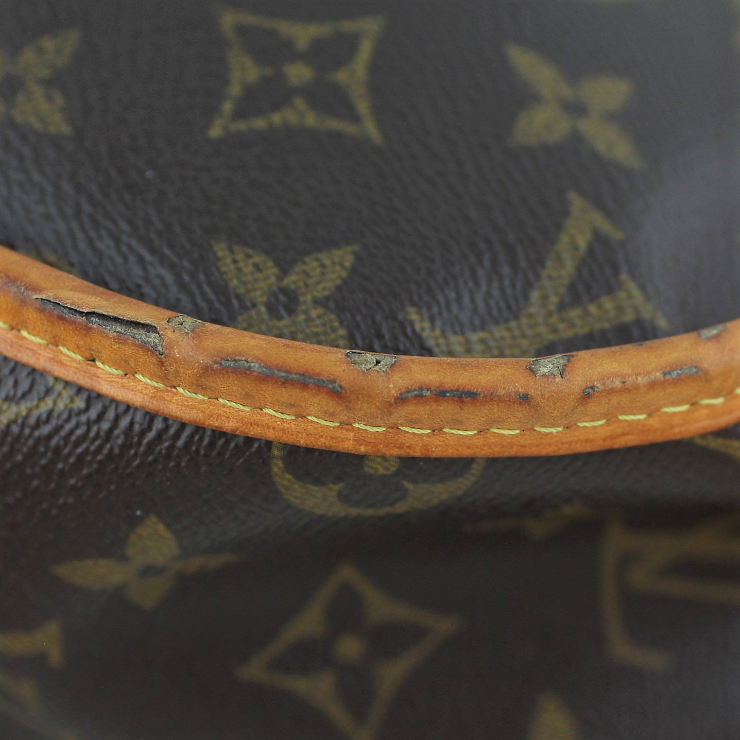 Louis Vuitton Menilmontant PM Monogram Lining