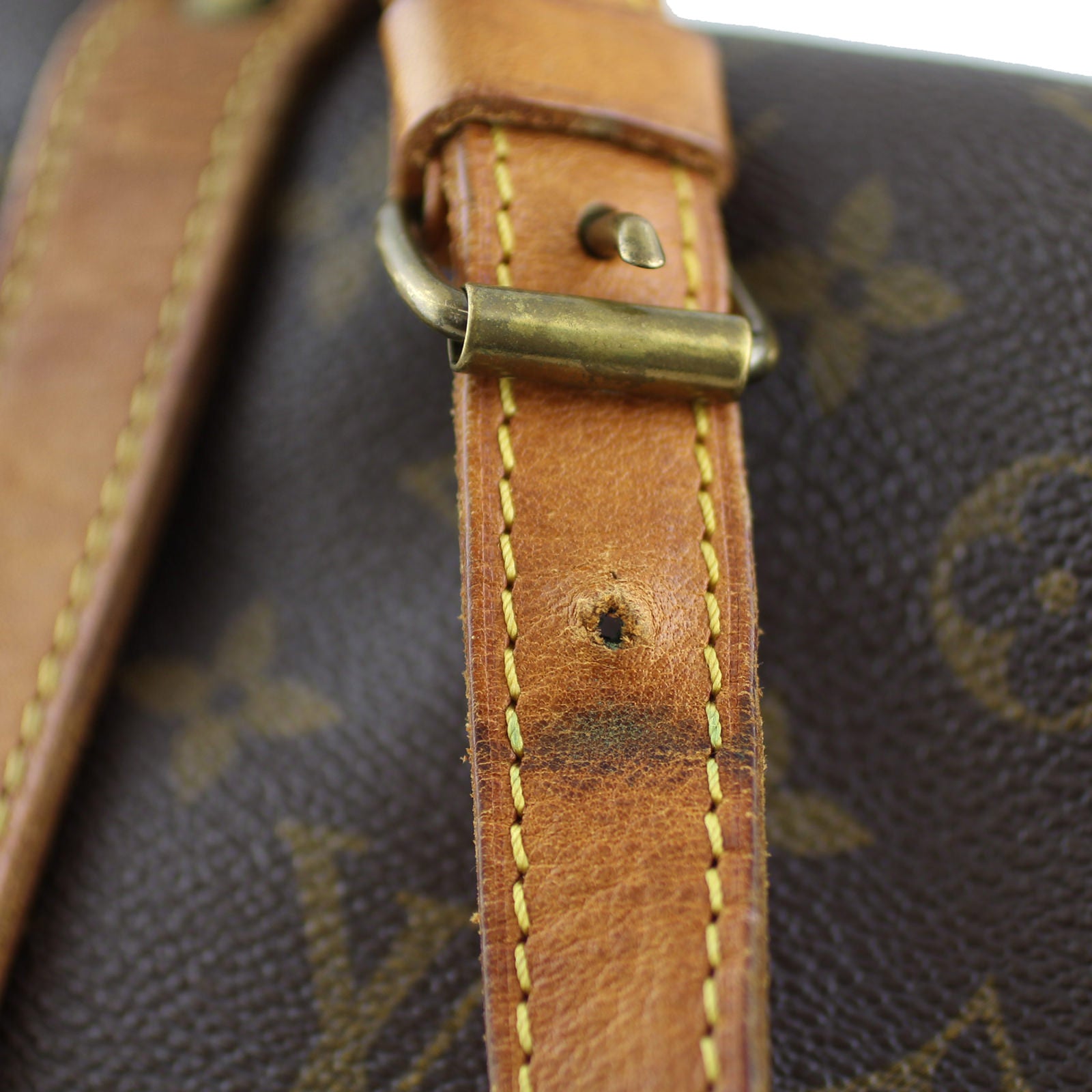 Louis Vuitton Saumur 30 Monogram Buckle