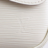 Louis Vuitton Montaigne Clutch