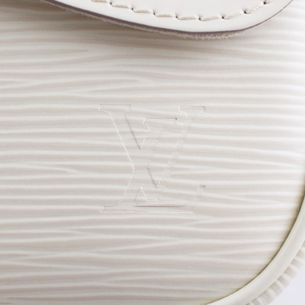 Louis Vuitton Montaigne Clutch