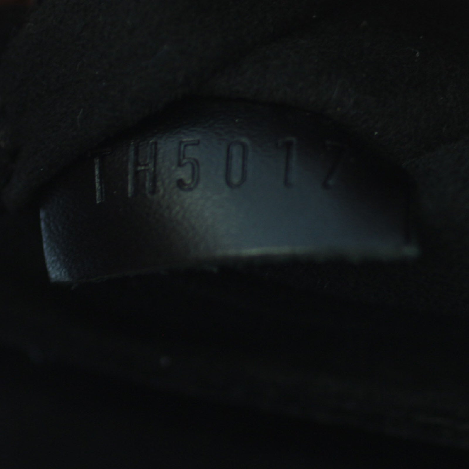 Louis Vuitton Montaigne Clutch Code