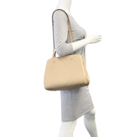 Louis Vuitton Montaigne MM Empreinte Mannequin
