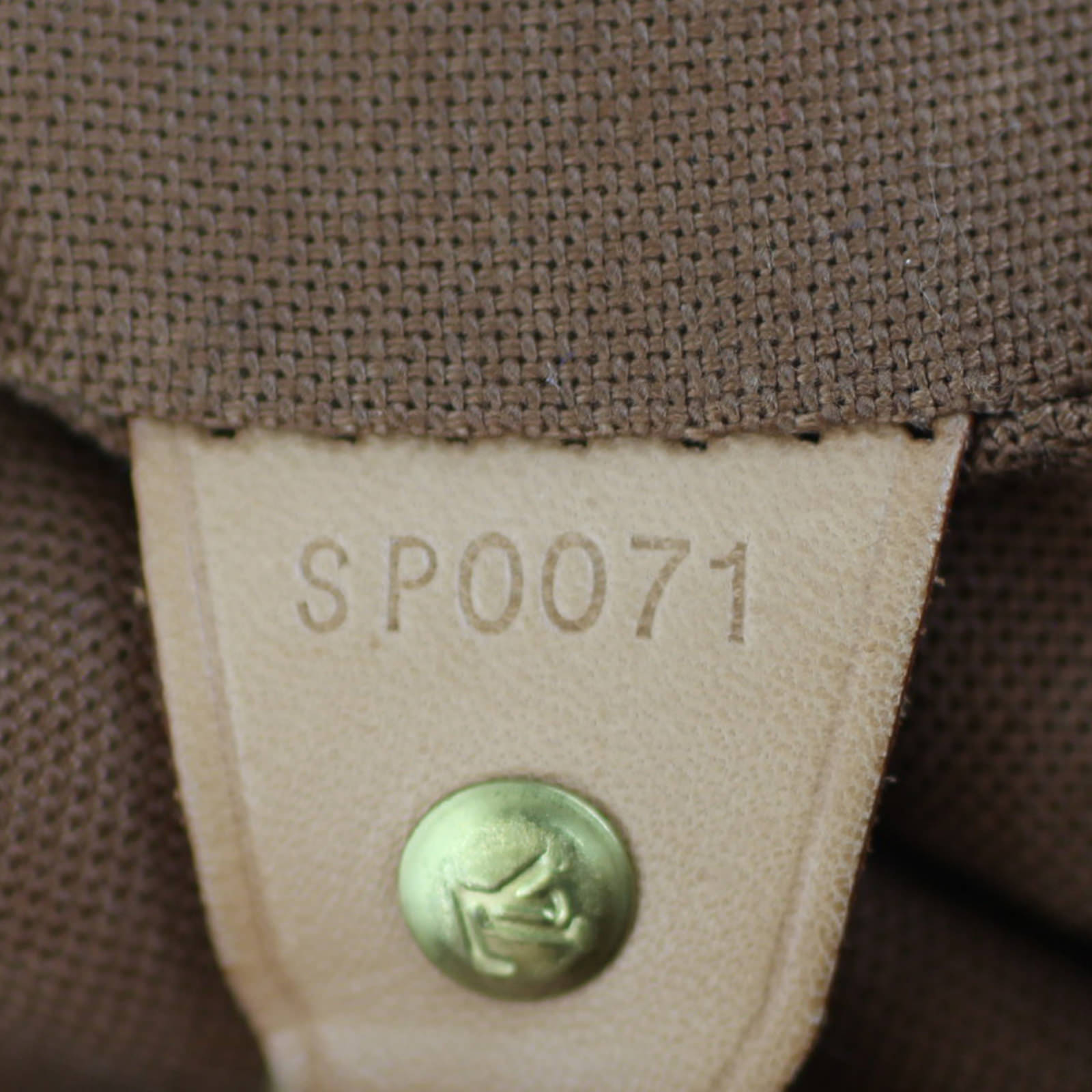 Louis Vuitton Montsouris GM Monogram Code