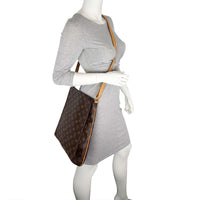 Louis Vuitton Musette Messenger Bag Scale