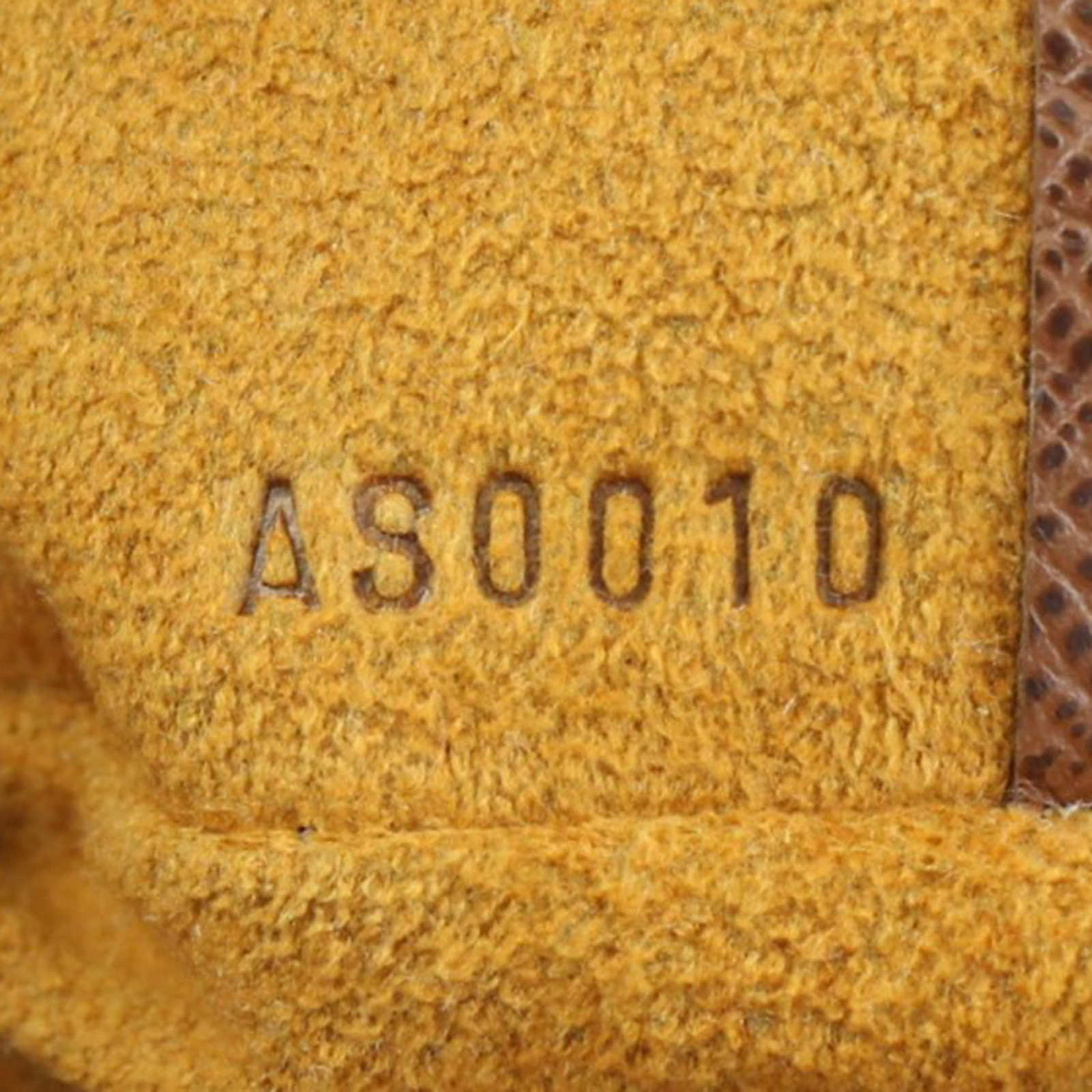 Louis Vuitton Musette Salsa Monogram Code