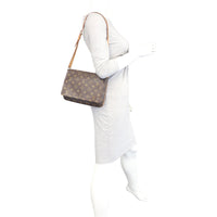 Louis Vuitton Musette Tango Mannequin