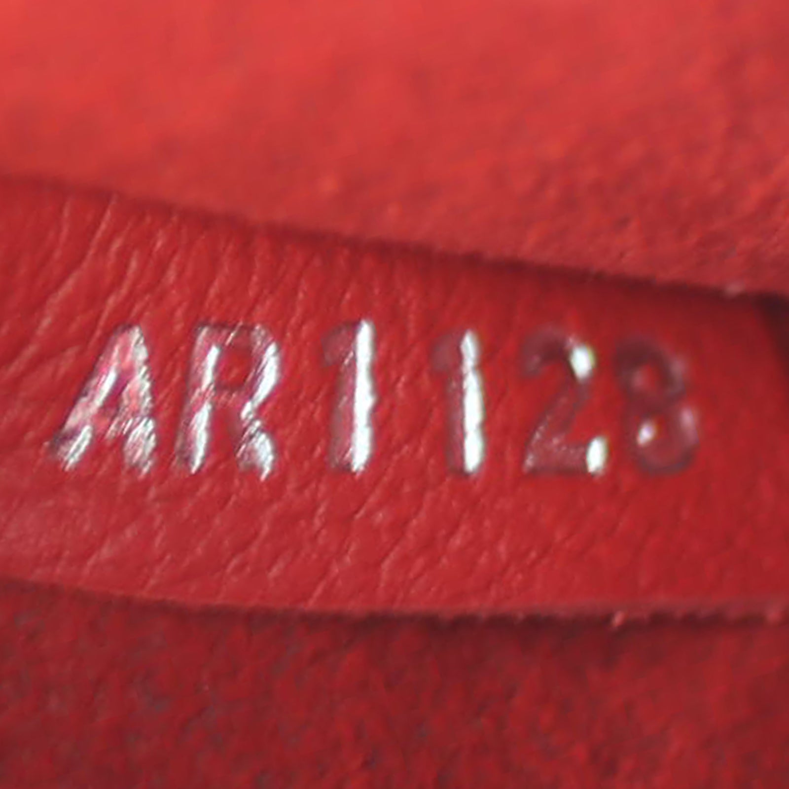 Louis Vuitton Mylockme BB Crossbody Code