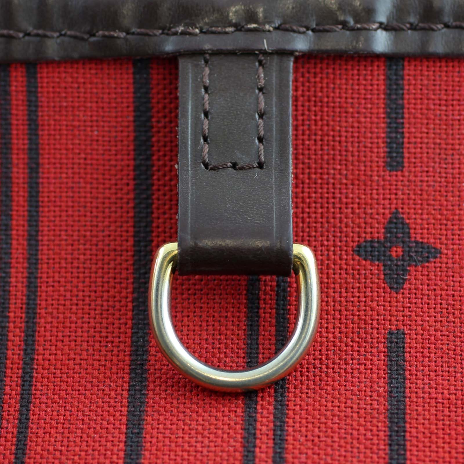 Louis Vuitton Neverfull MM Damier Ebene D-Ring Wear