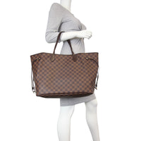 Louis Vuitton Neverfull GM Damier Ebene Scale
