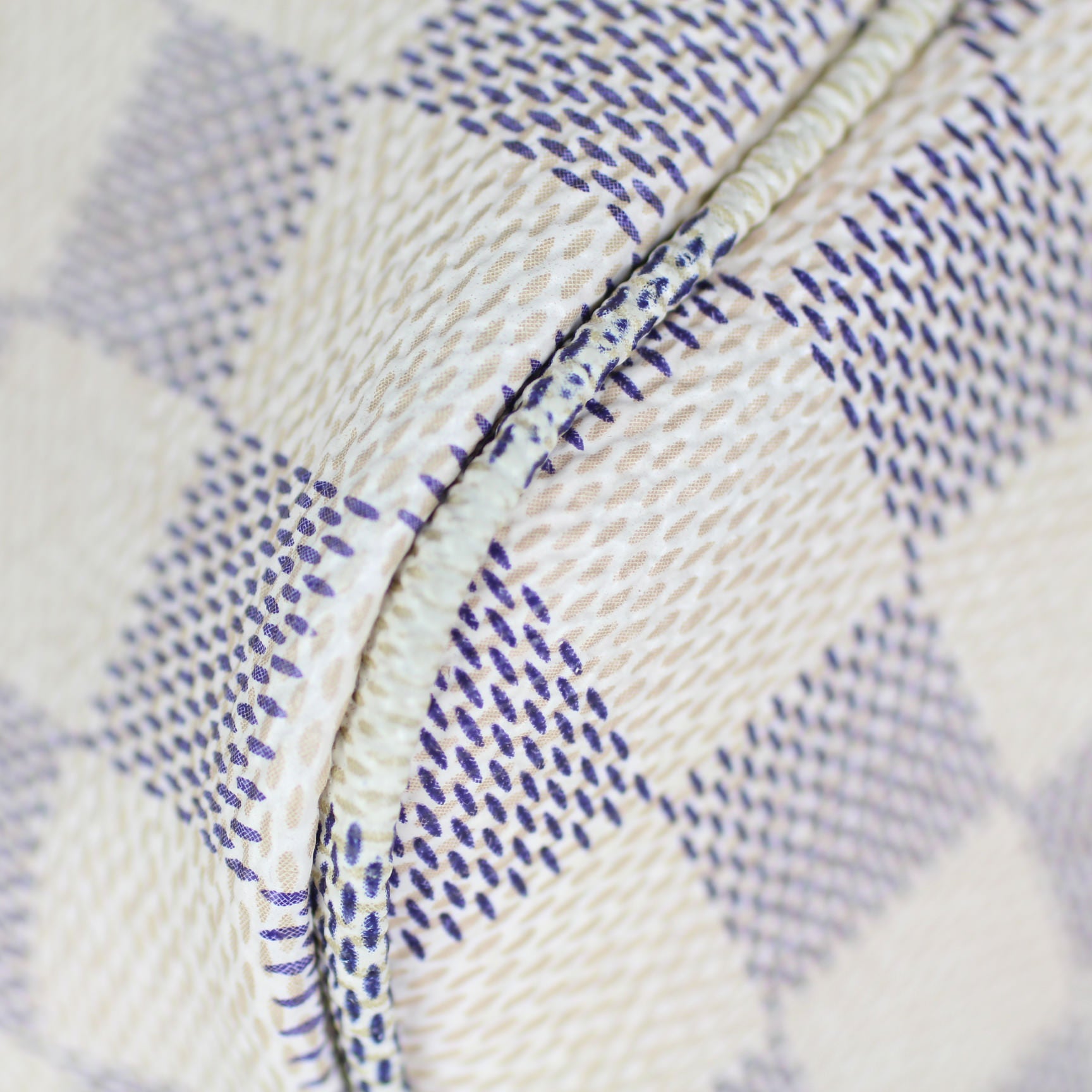 Louis Vuitton Neverfull MM Damier Azur Lining