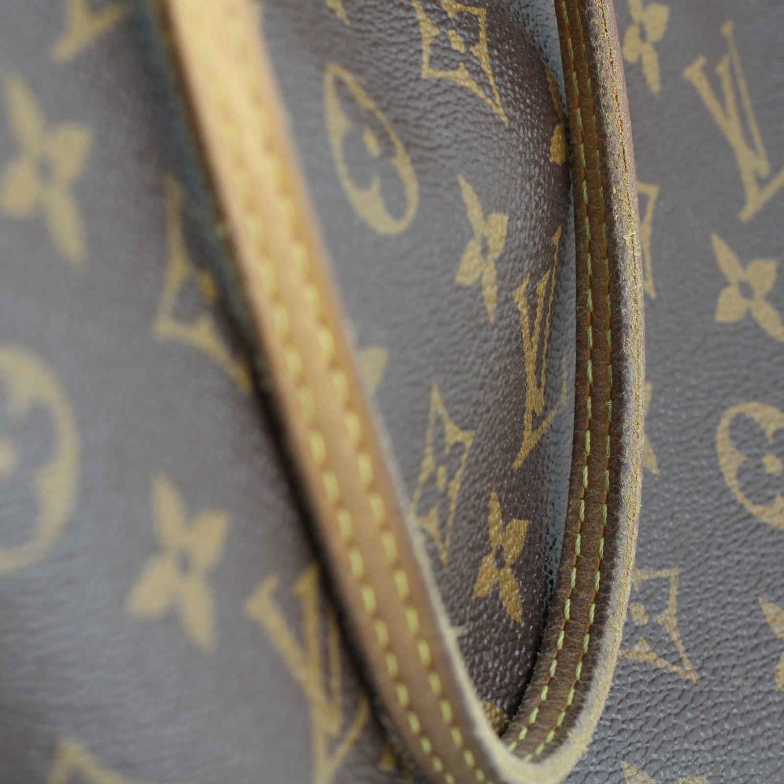 Louis Vuitton Neverfull GM Monogram Handle