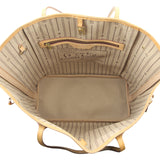 Louis Vuitton Neverfull MM Monogram interior