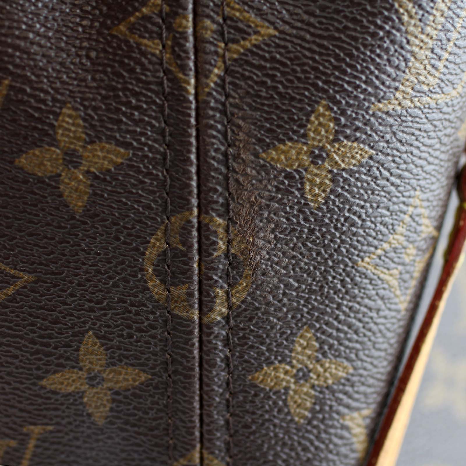 Louis Vuitton Neverfull MM Monogram Wear