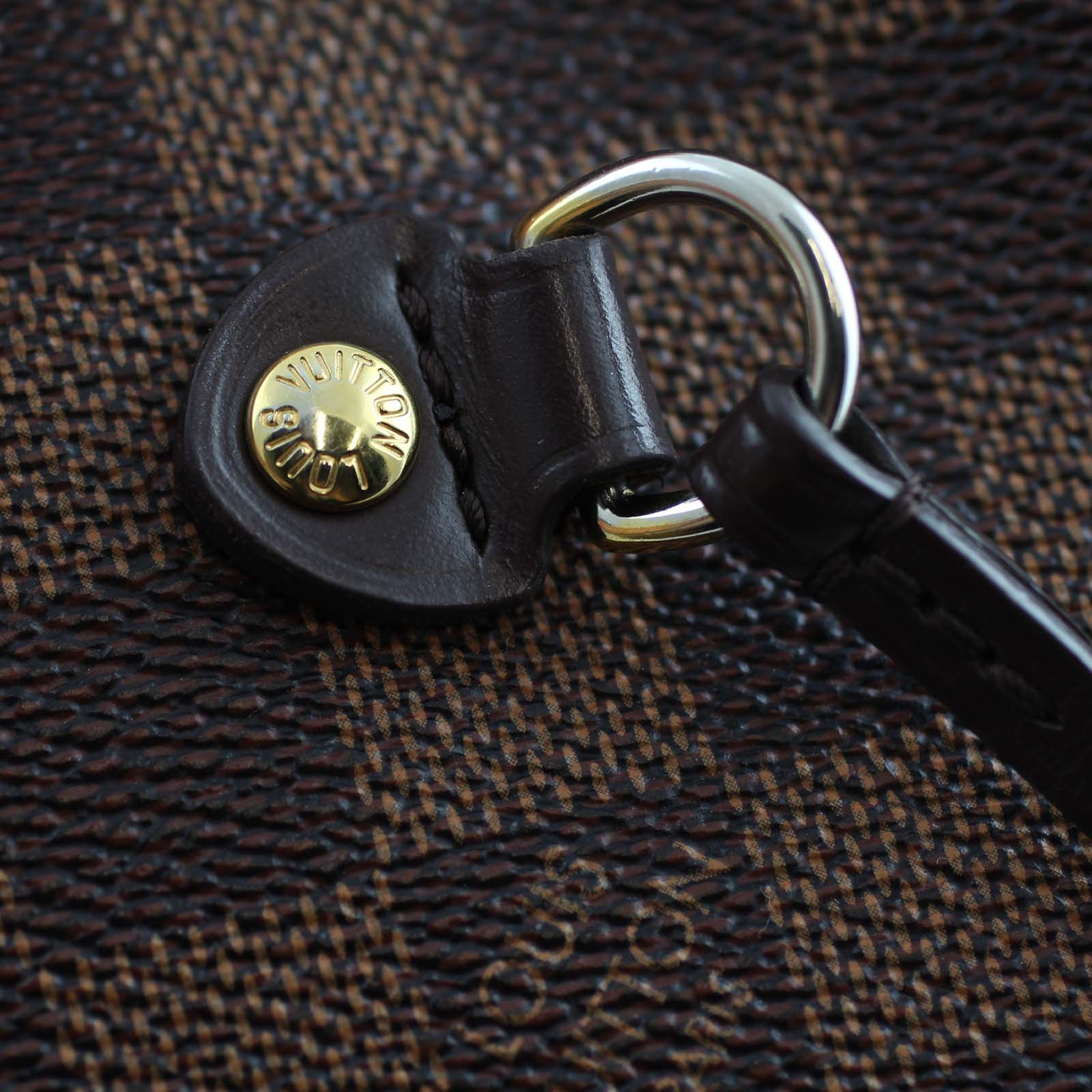 Louis Vuitton Neverfull MM Wear