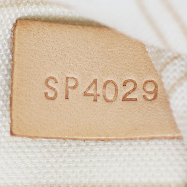 Louis Vuitton Neverfull MM Damier Azur Code