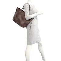 Louis Vuitton Neverfull MM Damier Ebene Mannequin