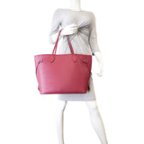 Louis Vuitton Neverfull MM Epi Manneuin